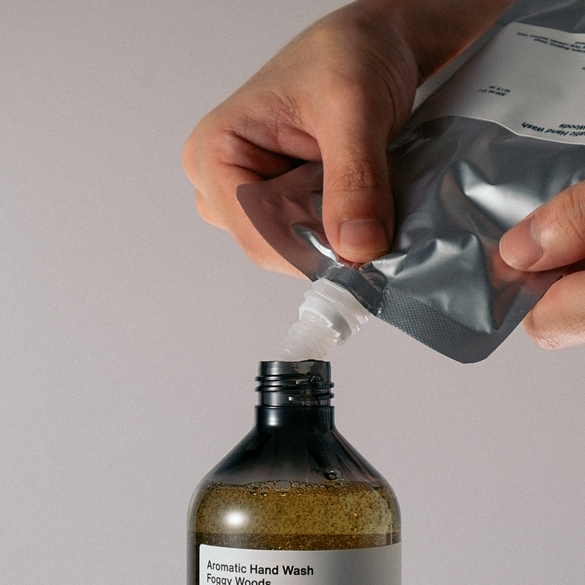アロマティック ハンドウォッシュ / リフィル / フォギーウッズ / 300mL